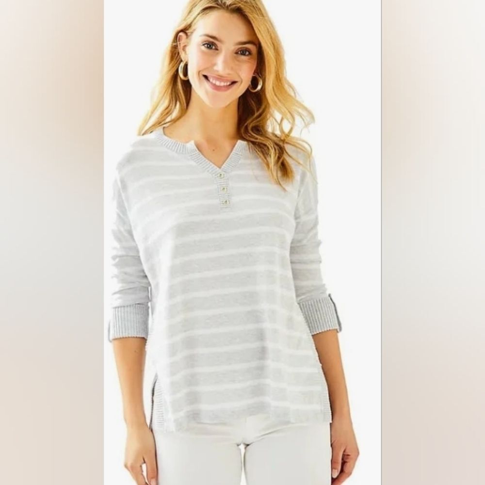 Lilly Pulitzer Light Gray & White Striped Scoop Neck Sweater